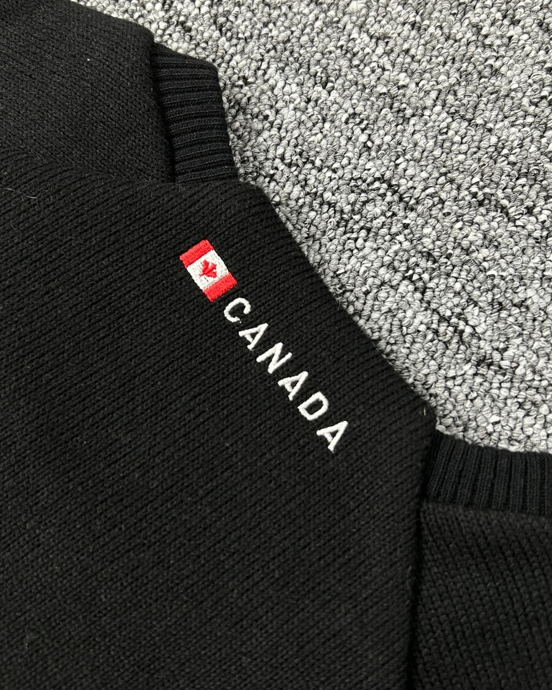 데상트 캐나다 스키 니트 맨투맨  상품이미지6