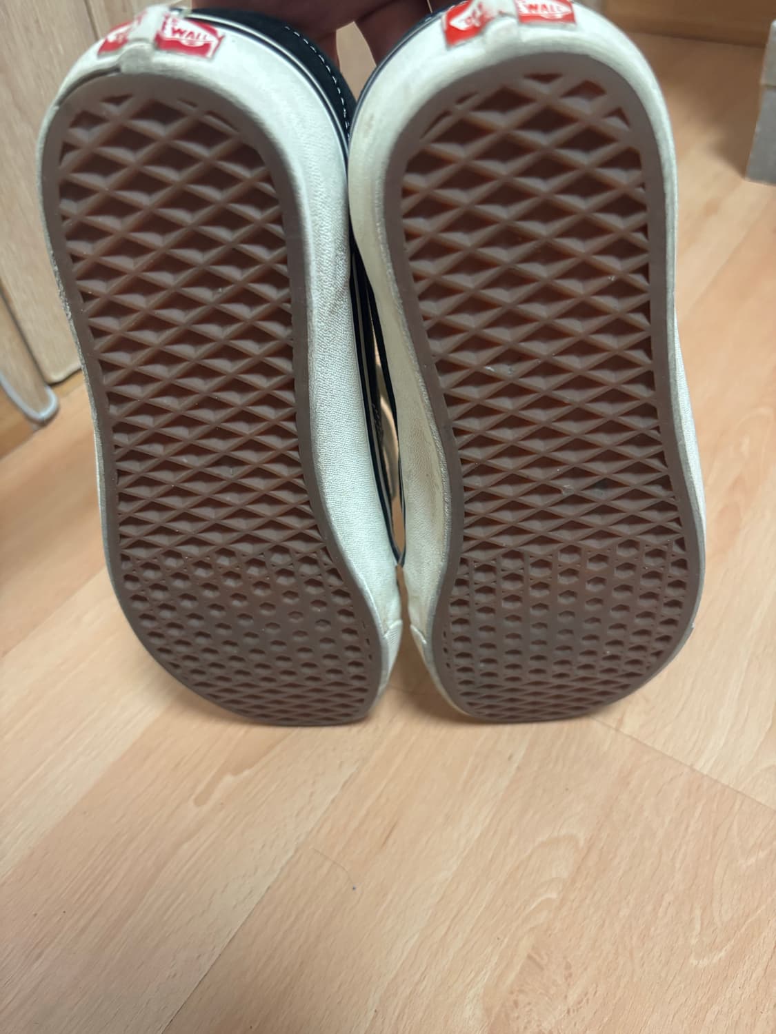 반스 컴피쿠시  270 상품이미지4