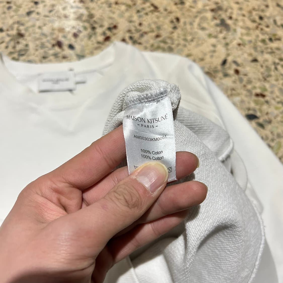 메종키츠네(Maison Kitsune) 화이트 폭스 헤드 맨투맨 상품이미지6