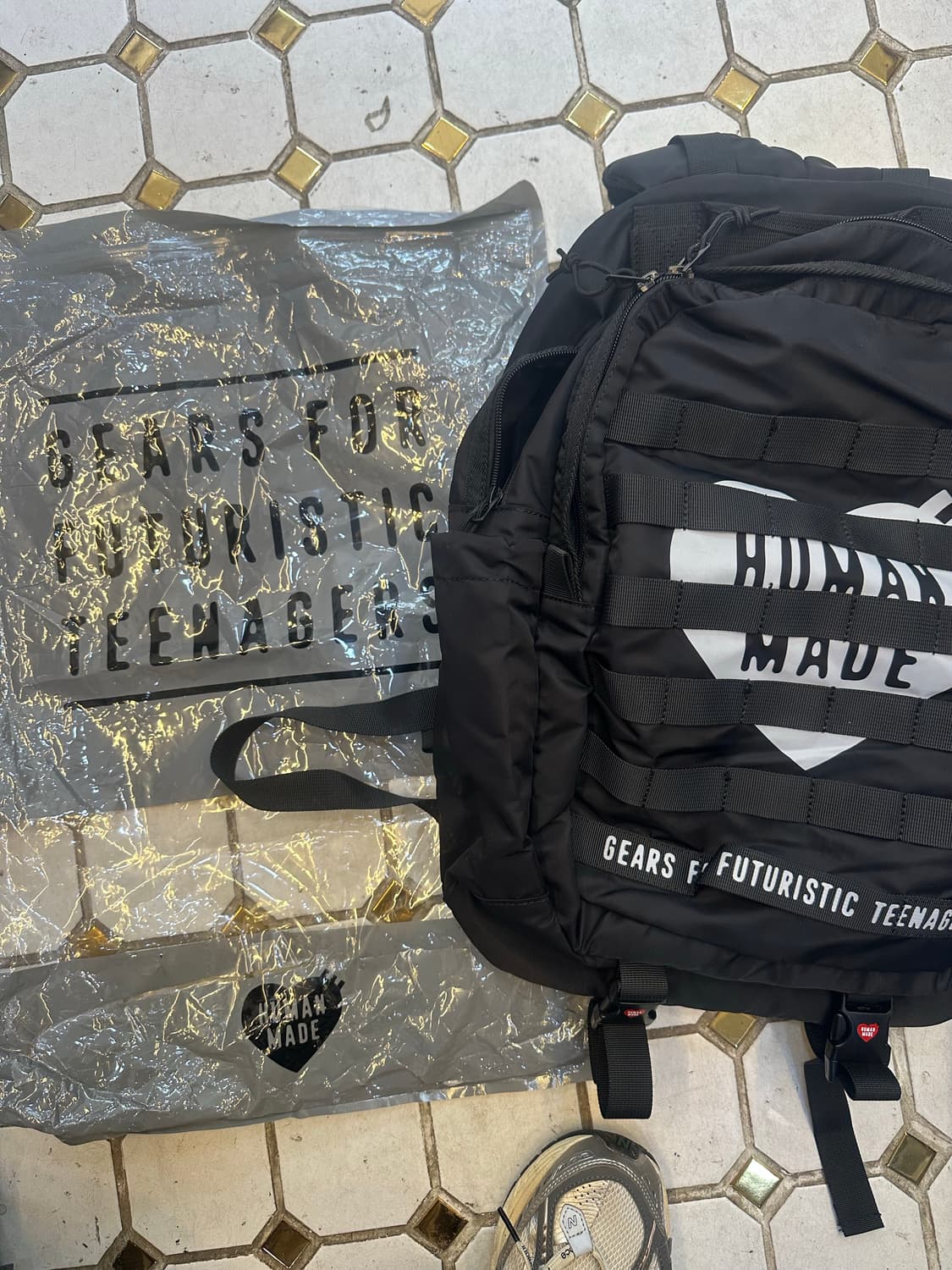 휴먼메이드 블랙 백팩 상품이미지1