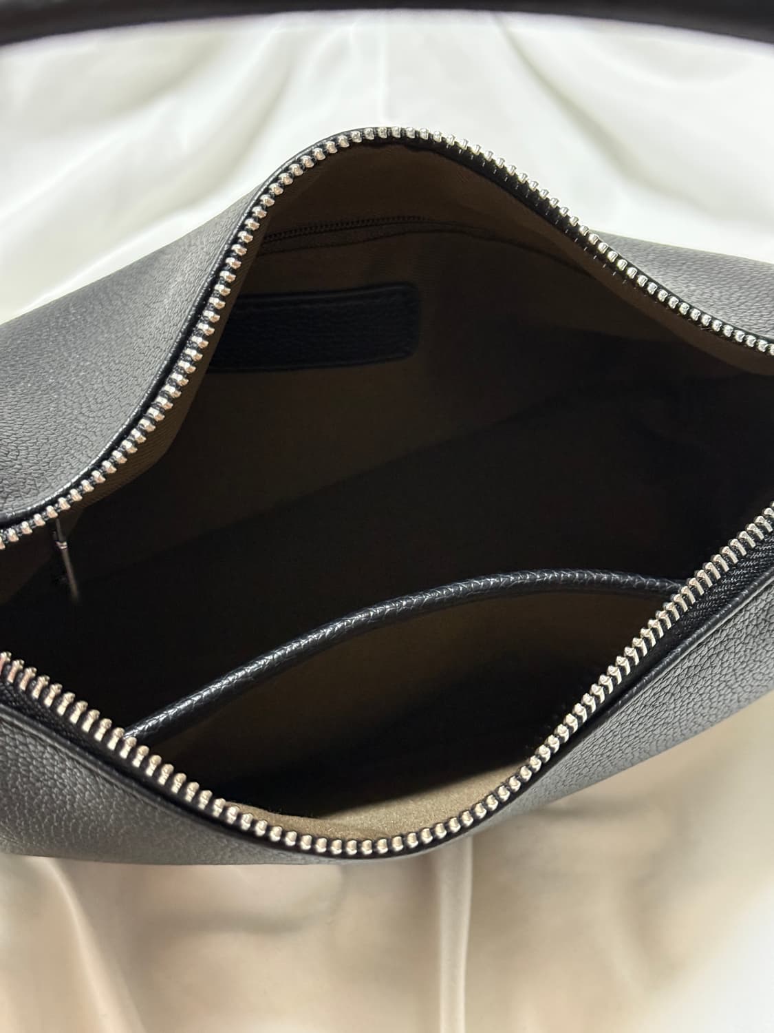 소가죽 숄더백 상품이미지3