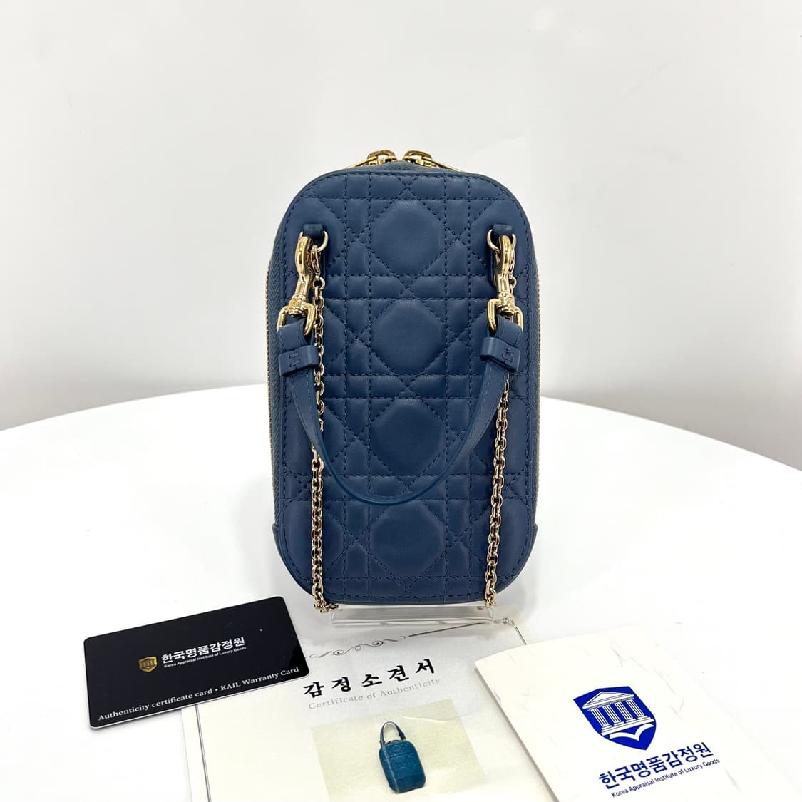 디올 까나쥬 레이디 폰 홀더백 크로스백 (S0872ONMJ) 상품이미지4