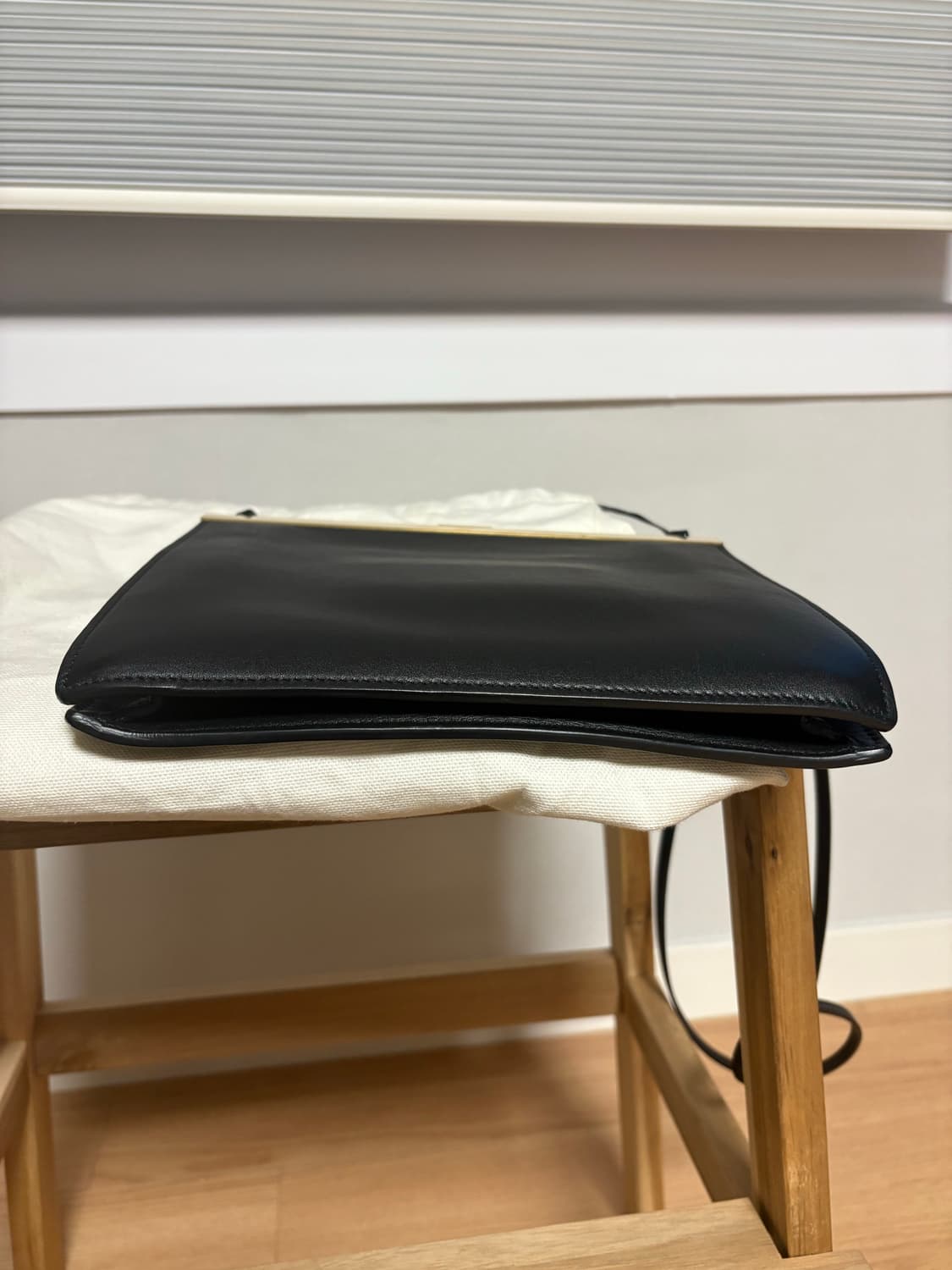 올드셀린느 피비파일로 클래스프 미듐백 상품이미지2