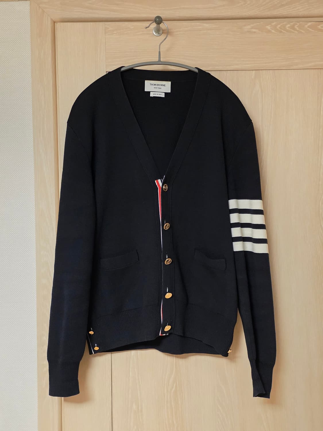 [새상품급/3] 톰브라운 사선완장 밀라노스티치 금장 가디건 3사이즈 상품이미지2