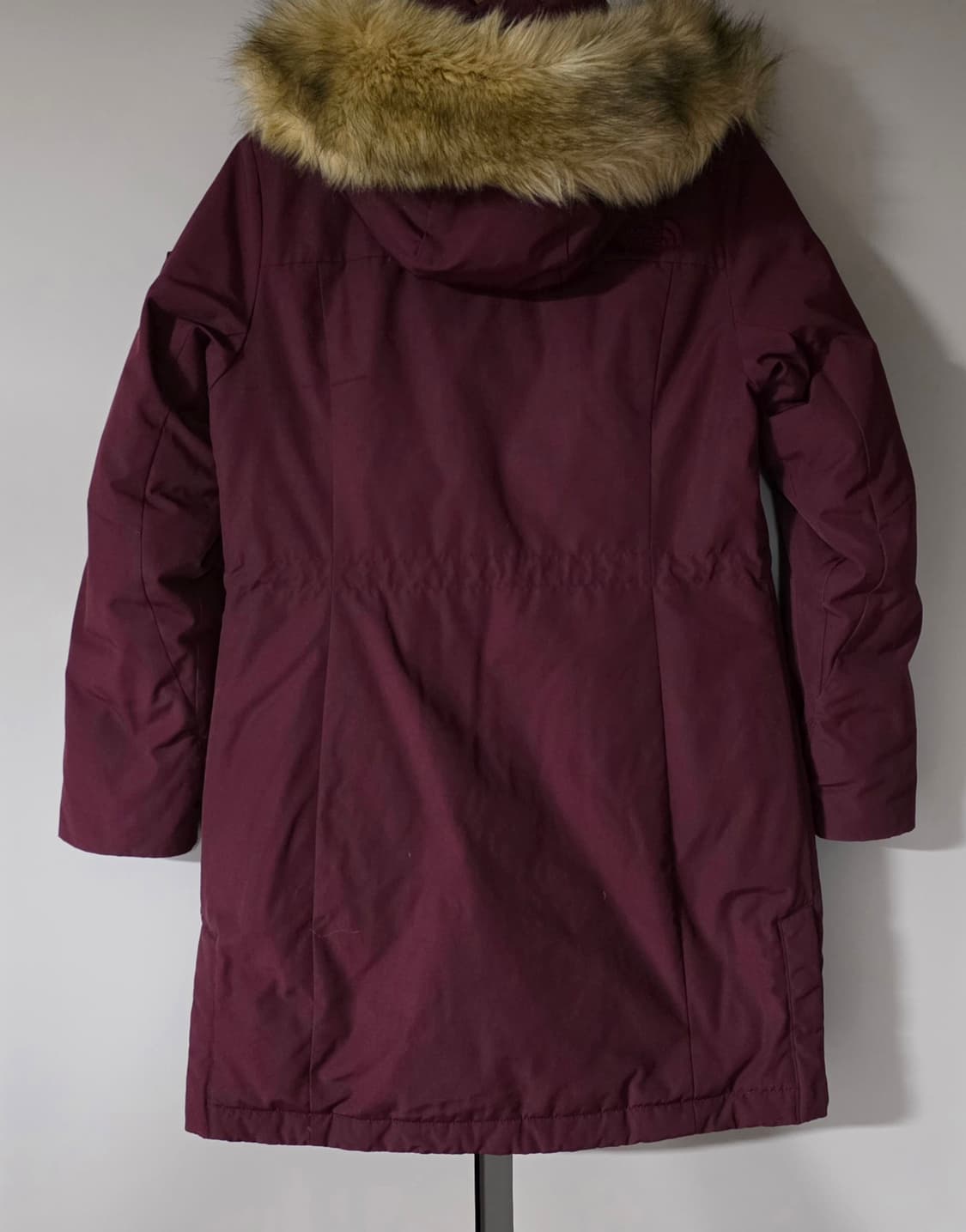 노스페이스 화이트라벨  
여성 강소라 구스다운 뉴그랜트 다운파카. 상품이미지4