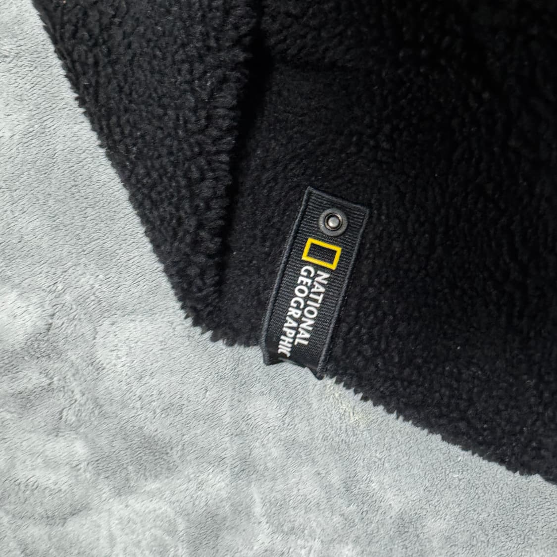 네셔널지오그래픽 블랙 뽀글이 후리스 자켓 상품이미지4