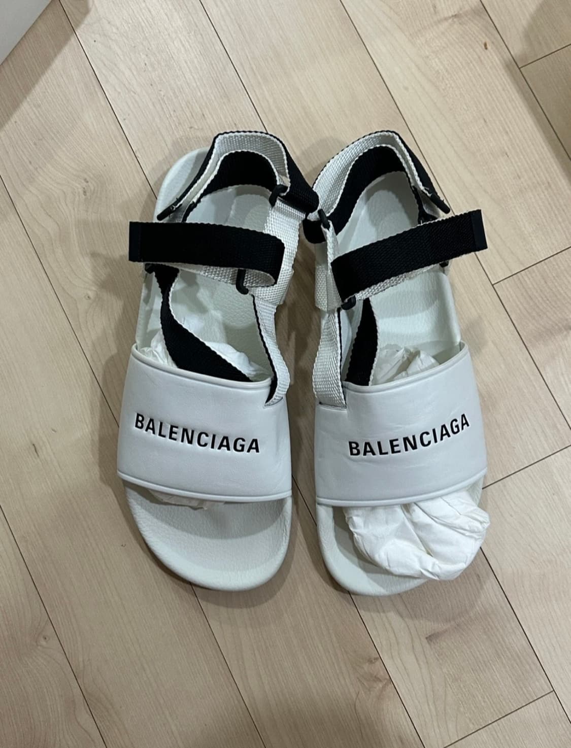 풀박스) 발렌시아가 가죽 샌들 화이트 290-300 (EU 46) 사이즈 상품이미지1