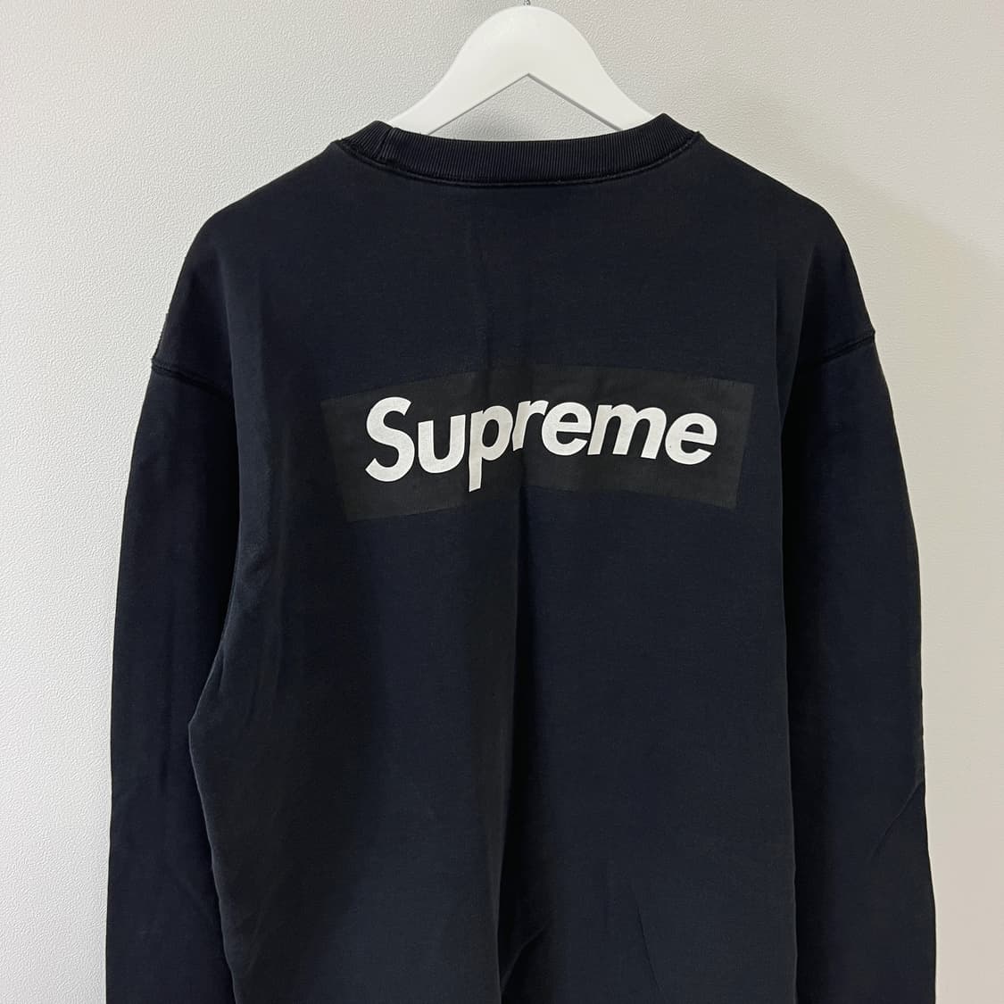 슈프림 08SS 월드 페이머스 백 박스로고 크루넥 블랙 상품이미지4