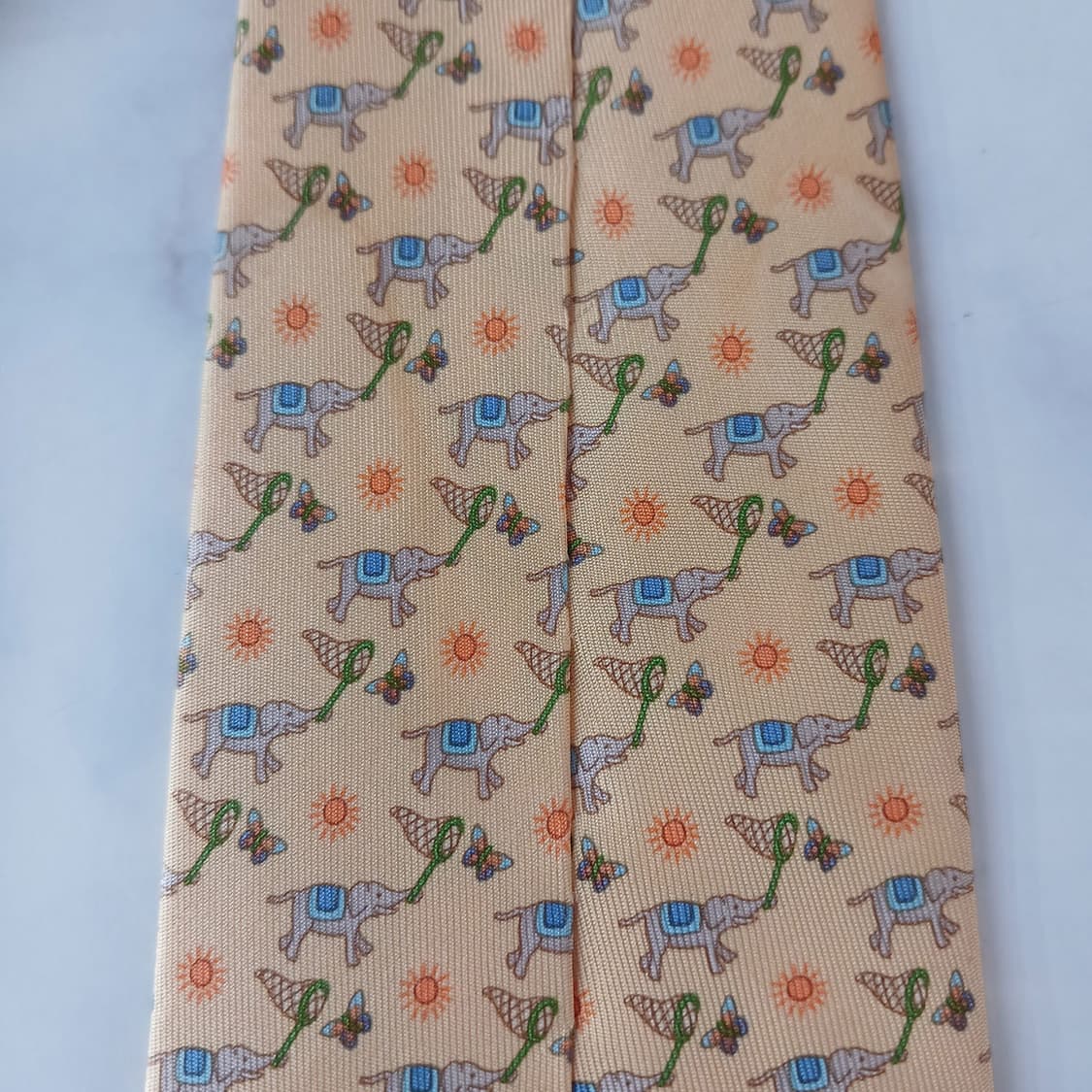 페라가모 실크 옐로우 코끼리&나비 넥타이 9.6cm A등급 A19233
 상품이미지10