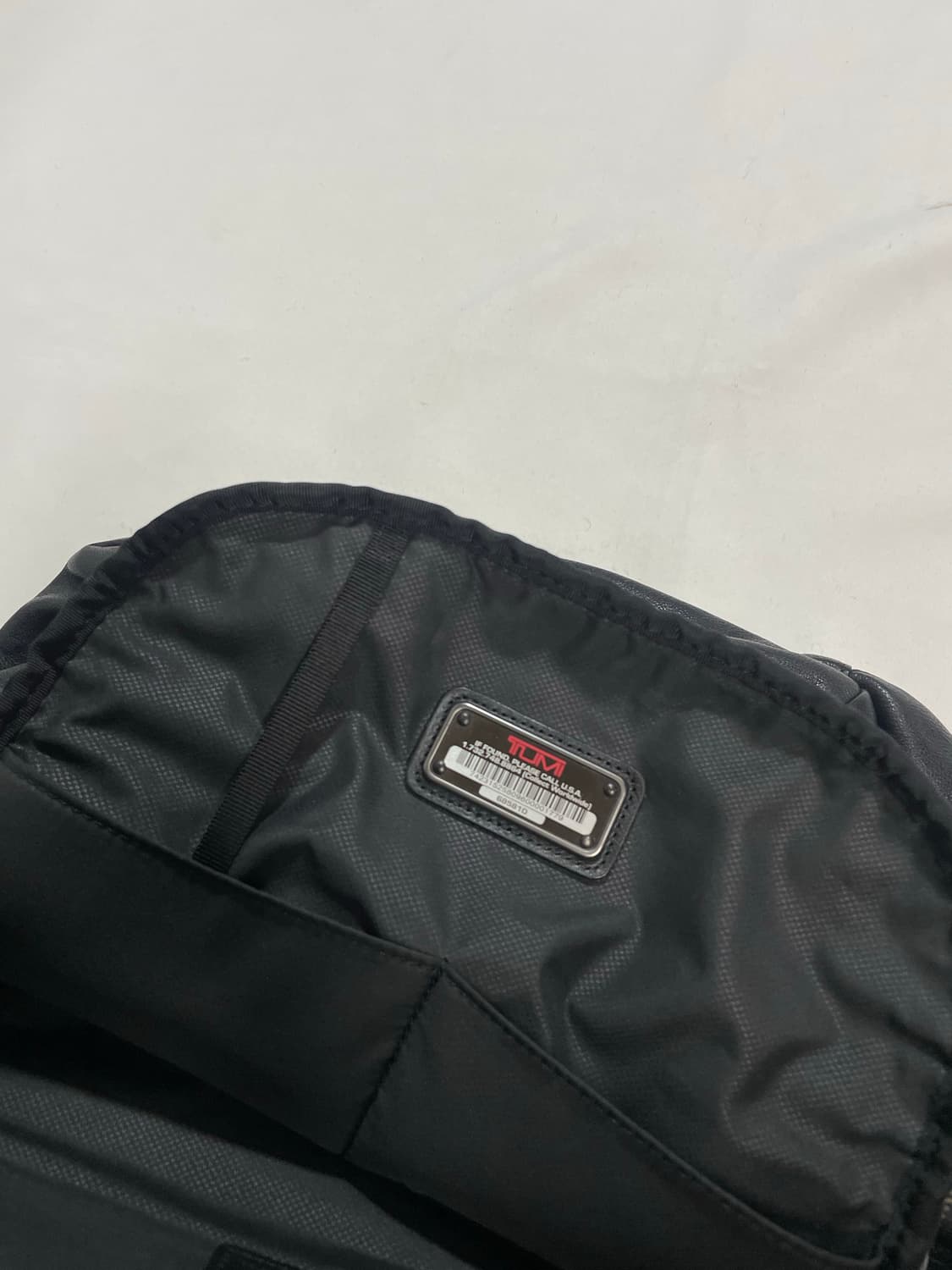 투미 비콘힐 브리프 레더백팩 상품이미지9