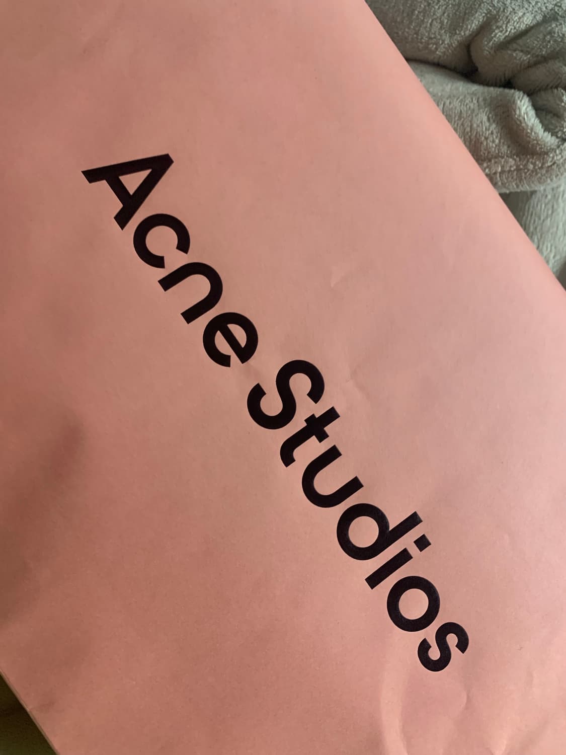 아크네 상품이미지2