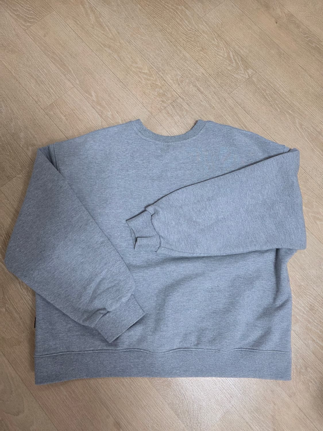 와이케이 스튜디오 말티즈갱 맨투맨 상품이미지8