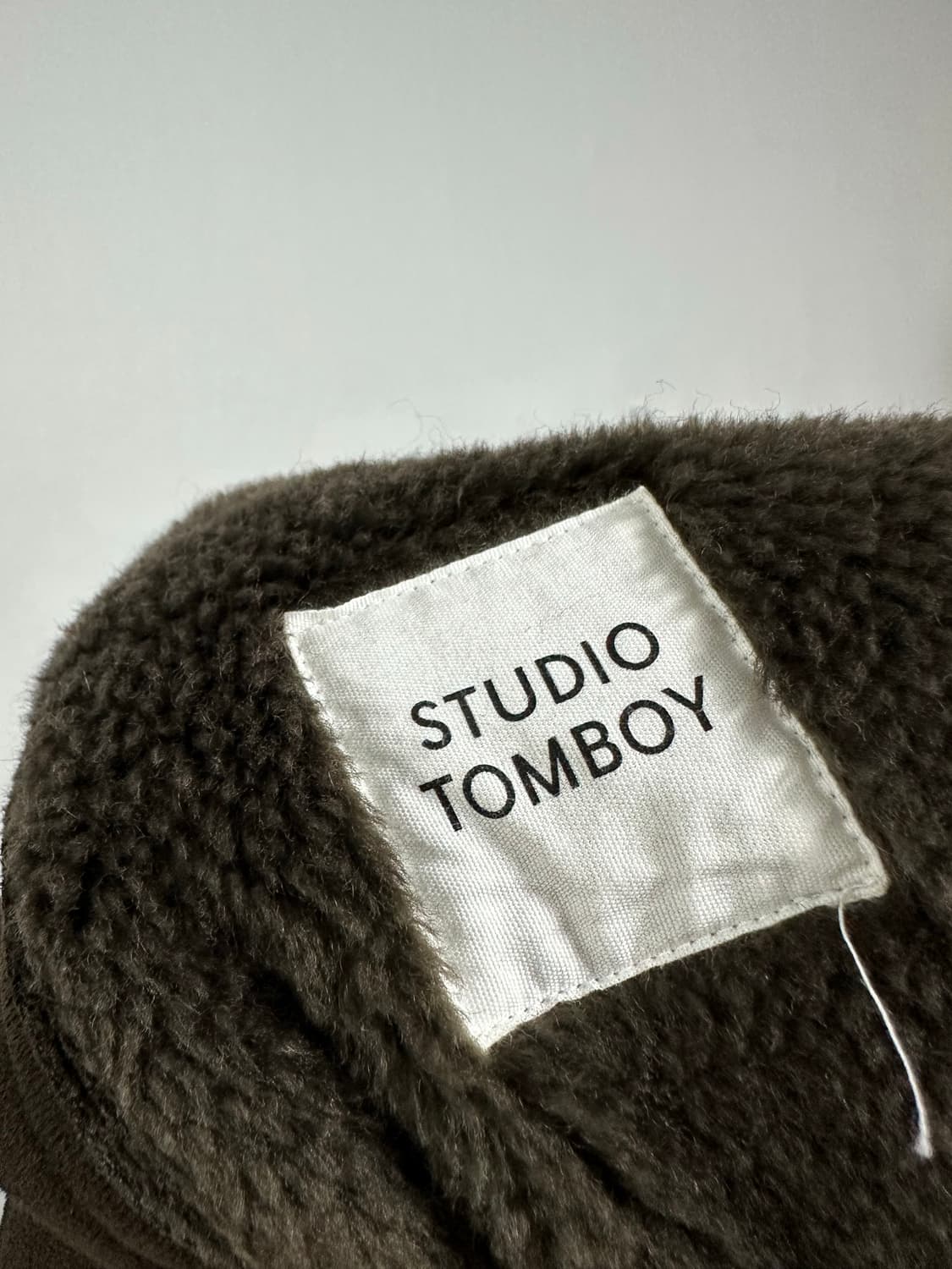 스튜디오톰보이 페이크 퍼 무스탕 코트 상품이미지3