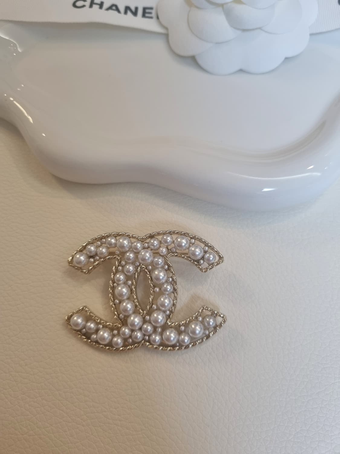 샤넬 CC 멀티진주 금장  브로치 업사이클링 상품이미지2