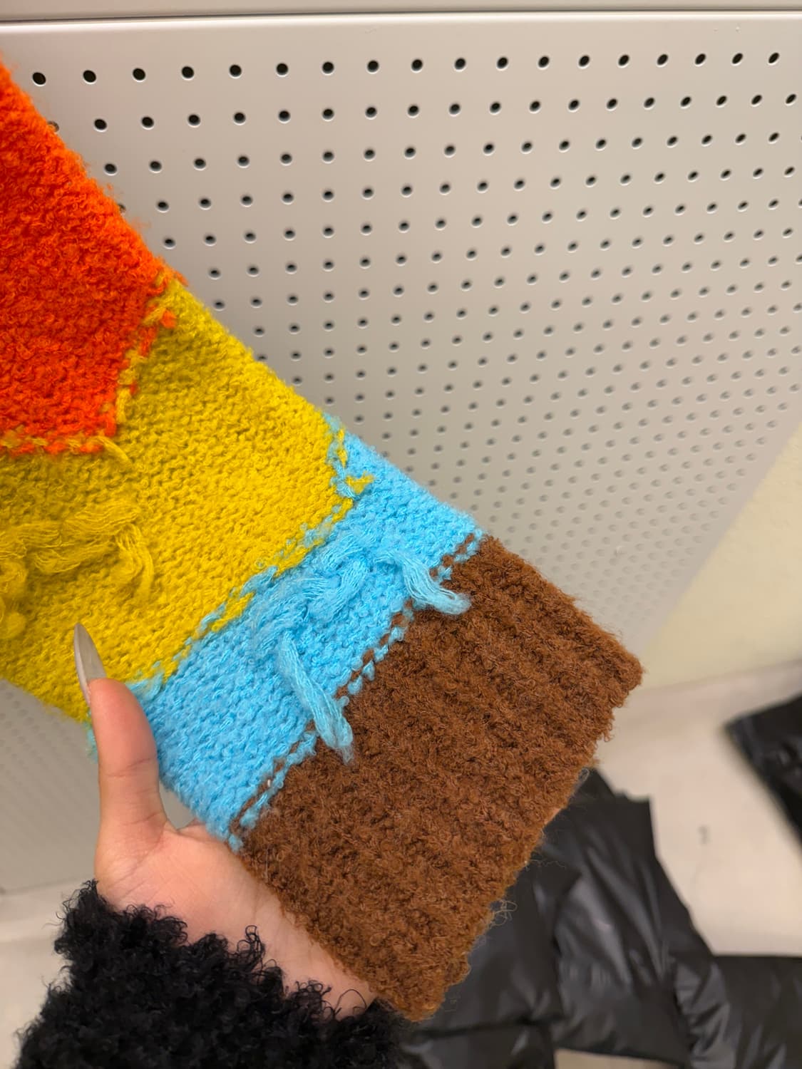 앤더슨벨 멀티 컬러블록 브이넥 니트 U1043 상품이미지4