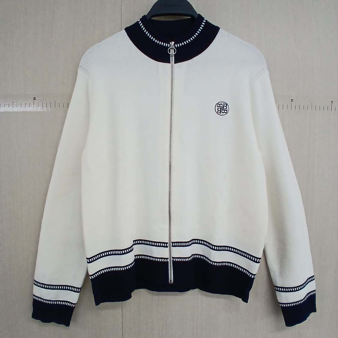 BCBG 화이트 니트 집업 가디건 상품이미지1