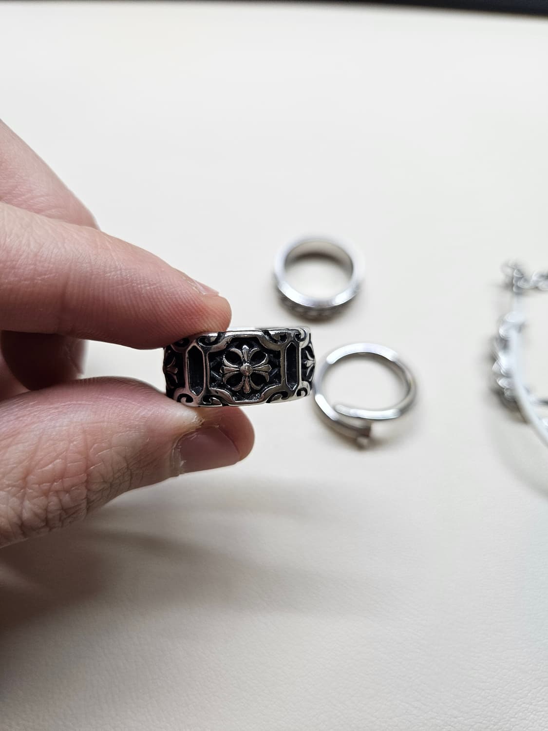 남자 반지 4개 + 팔찌 2개 일괄판매 상품이미지4