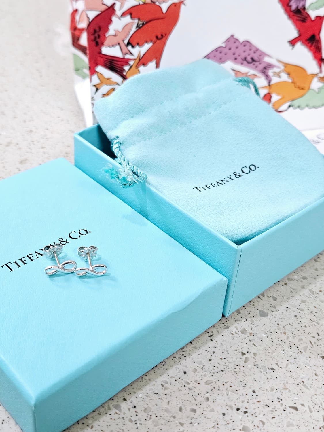 티파니앤코 인피니티 실버 귀걸이 [정품/영수증포함풀박스] 상품이미지4