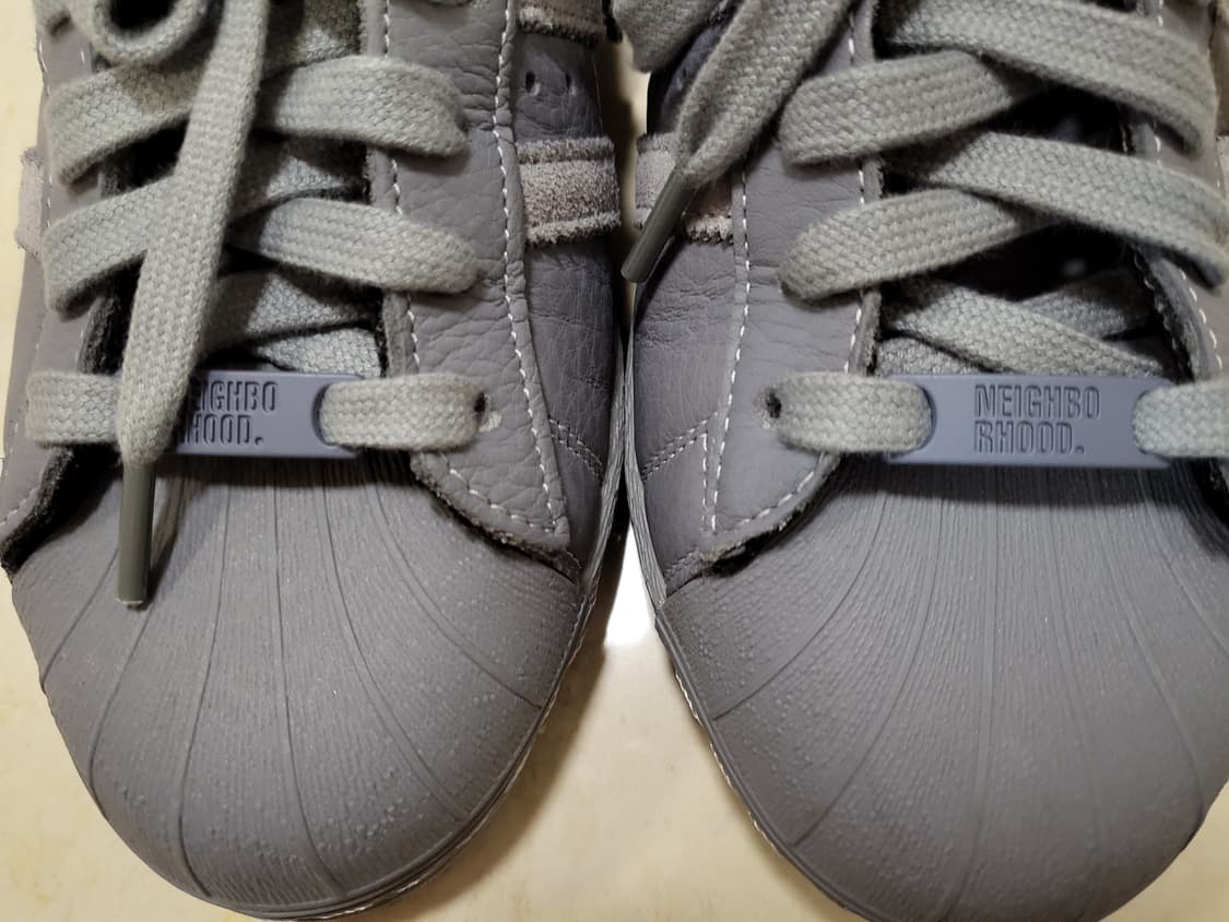 아디다스 x 네이버후드 슈퍼스타 그레이 화이트 275 상품이미지6