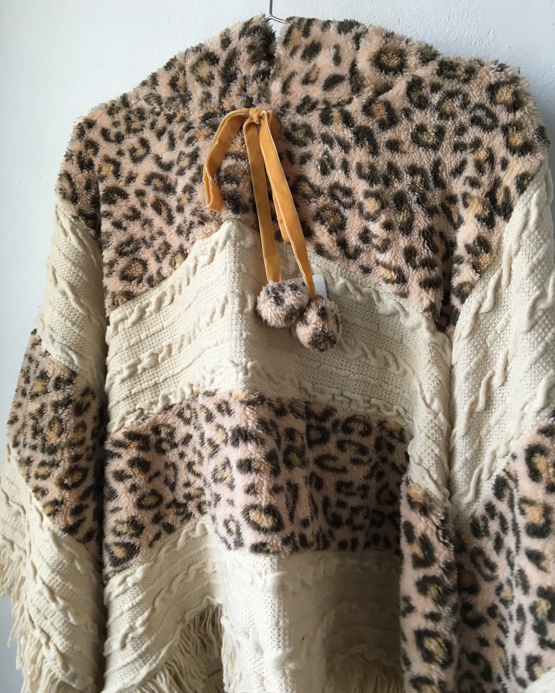Leopard pattern mixed knit hood cape 상품이미지4