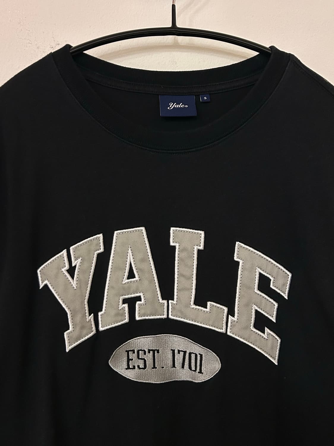 예일 EST. 1701 블랙 반팔티 S (실측 95) 상품이미지3