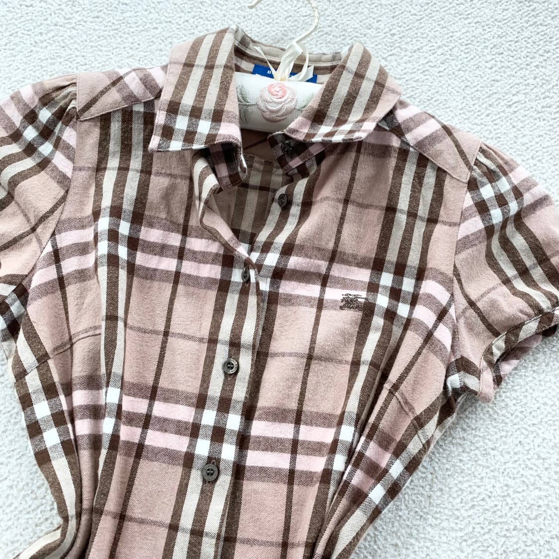 Burberry 버버리 블루라벨 딸기초코 체크 반팔 블라우스 상품이미지2