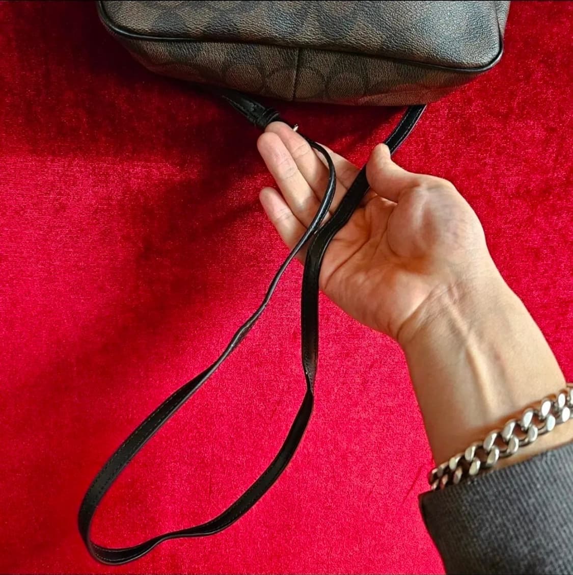 코치(Coach) 시그니쳐 탑핸들 숄더 크로스백 상품이미지5