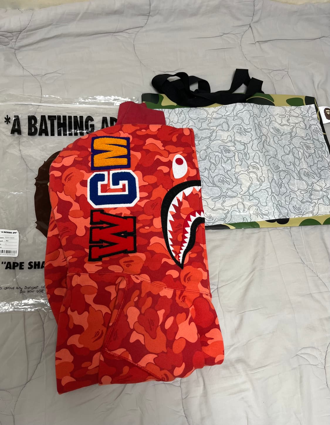 청담 베이프 샤크후드-L (풀구성,상태최상) 상품이미지1