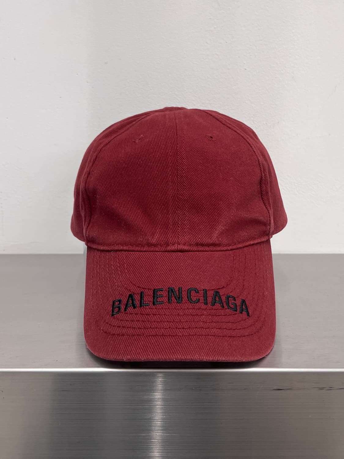 발렌시아가 버건디 바이저 볼캡 상품이미지2