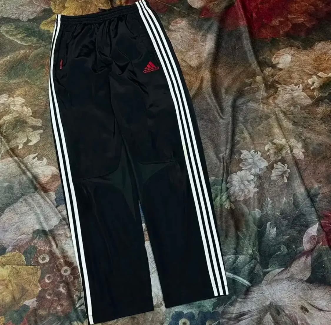 아디다스 빈티지 올드스쿨 블랙 프레데터트랙팬츠 105 상품이미지1