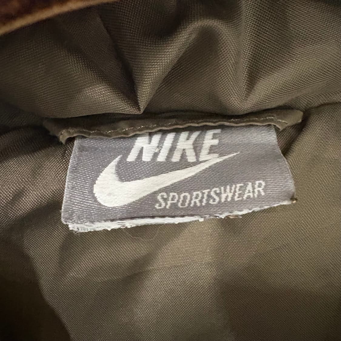 나이키 여성 롱패딩 170/92A 카키 상품이미지4