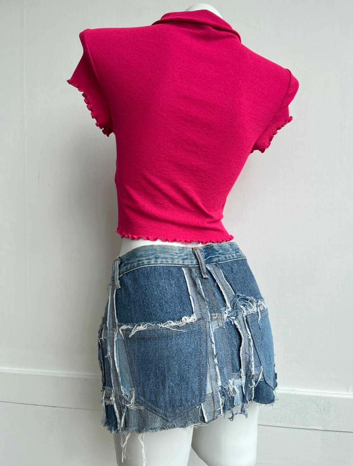 Urban Outfitters 핑크 컷아웃 크롭 탑 상품이미지6