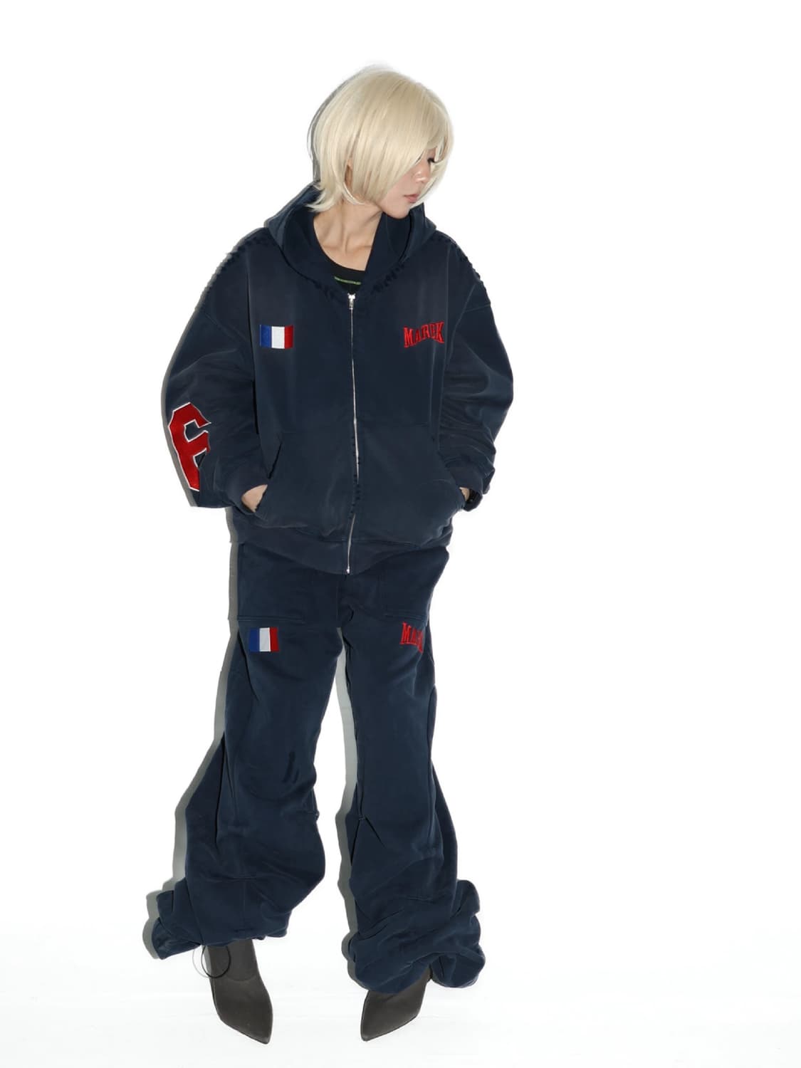 Sunwashed Embroidered Cropped Hoodie  상품이미지5