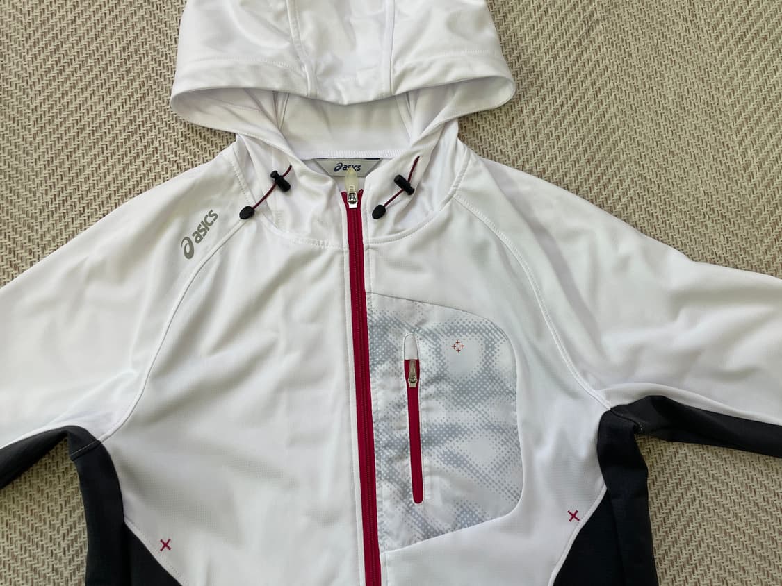 아식스 경량 스트레치 우븐 후드집업 상품이미지4