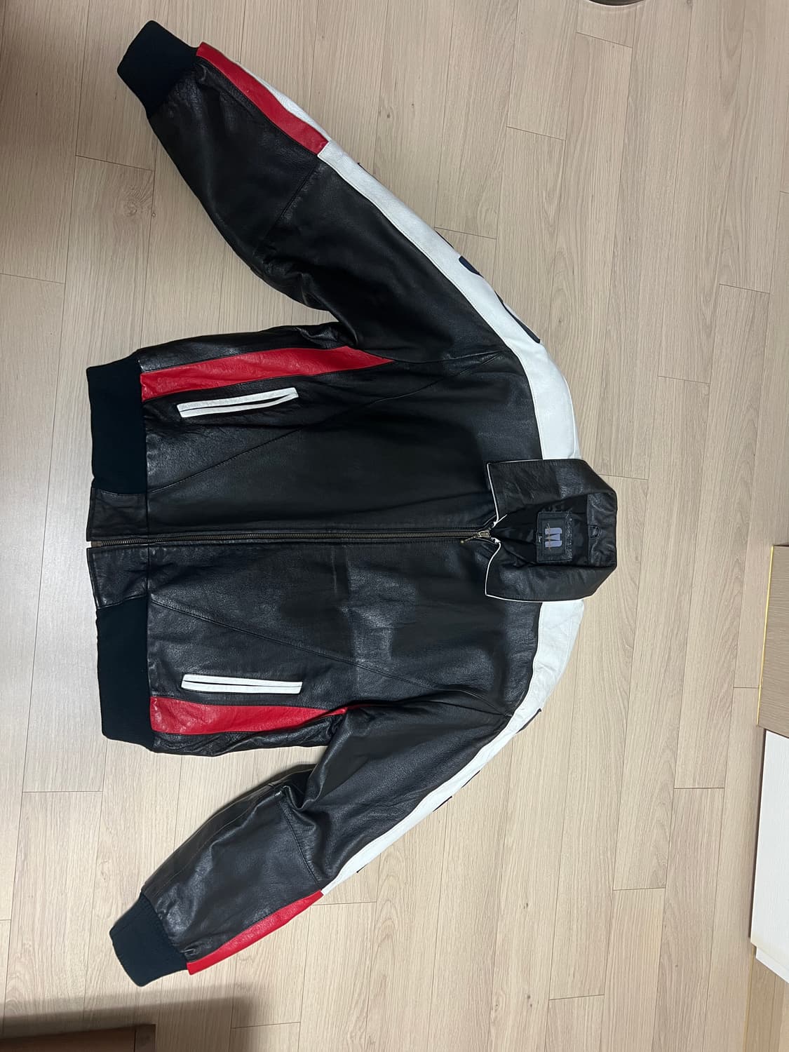 [L] 리얼레더 바시티자켓 상품이미지1