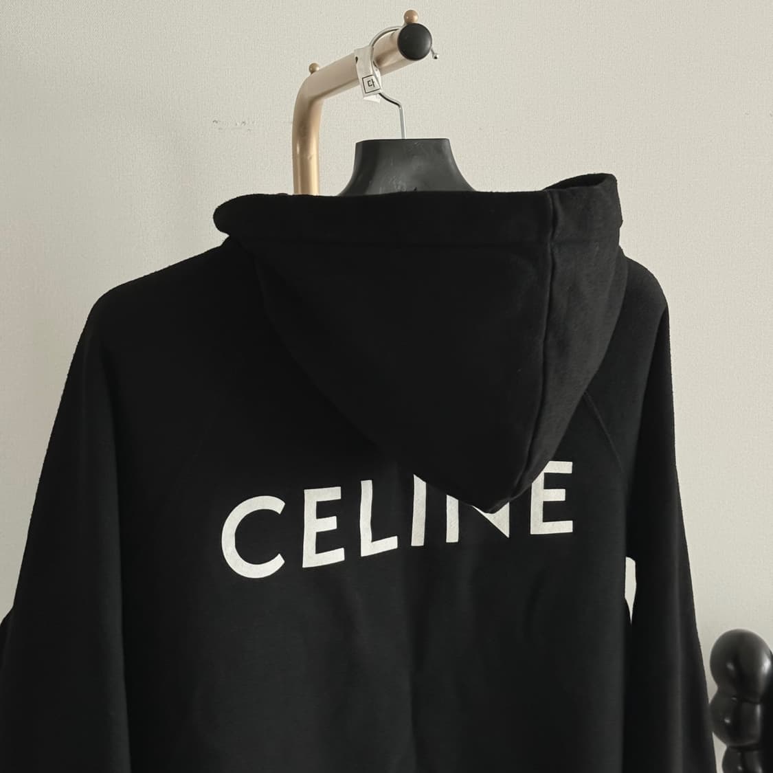 [새상품급/L] 셀린느 백로고 후드 블랙 여성 L 상품이미지8