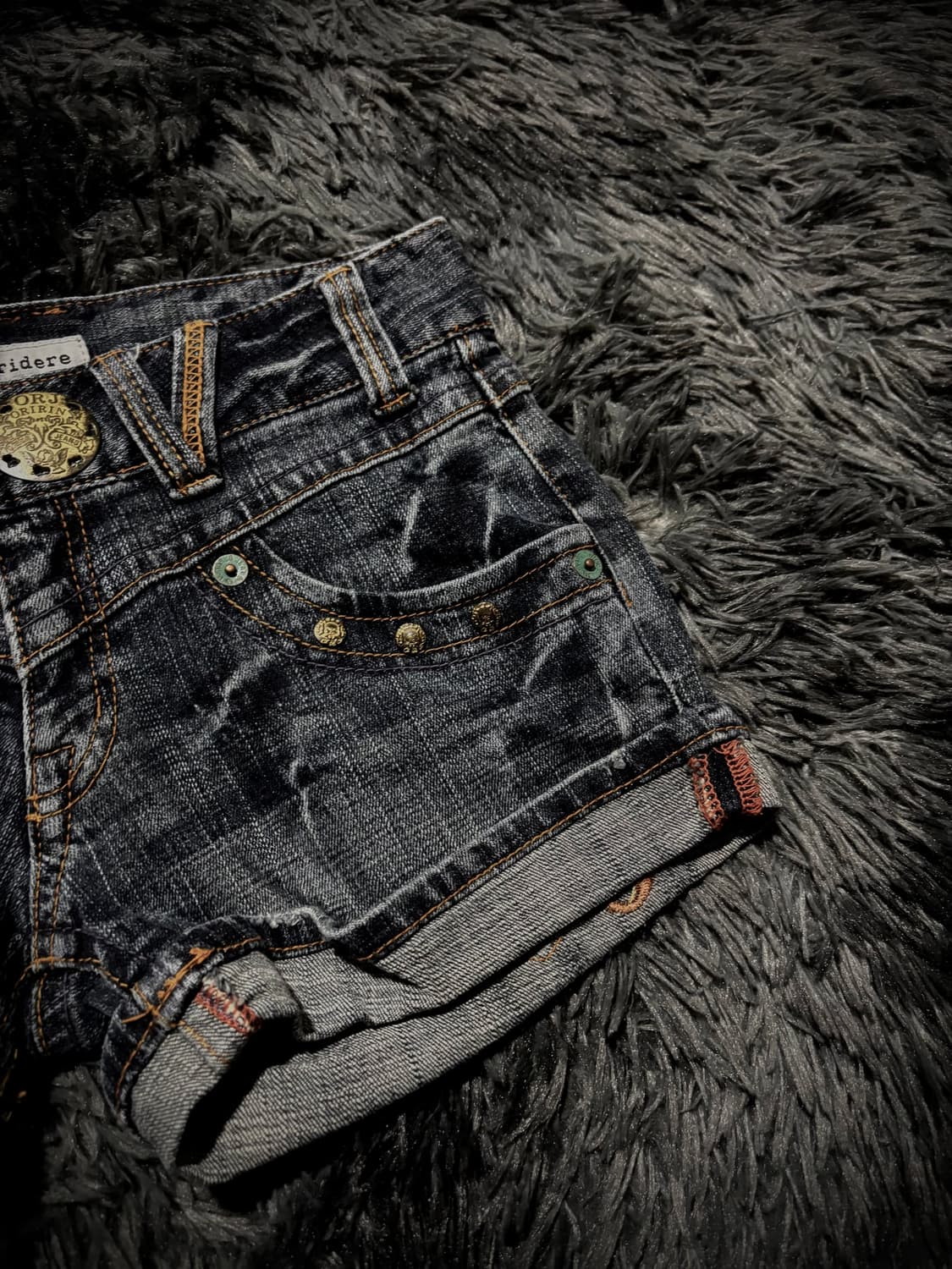 Oririn Jeans 백 레터링 자수 큐빅 지퍼 포켓 워싱 데님숏팬츠 상품이미지4