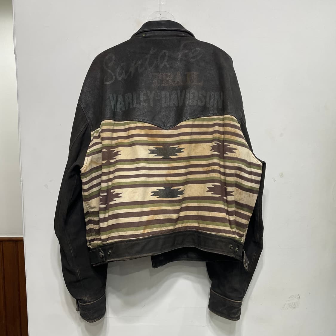 90s 할리 데이비슨 트라이벌 패턴 가죽자켓 상품이미지8