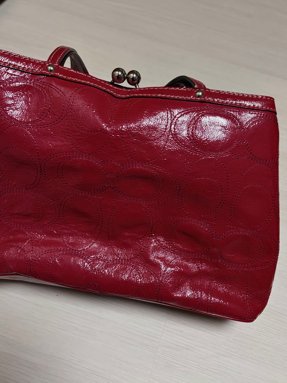 코치 시그니처 스티치 레더 숄더백 상품이미지2