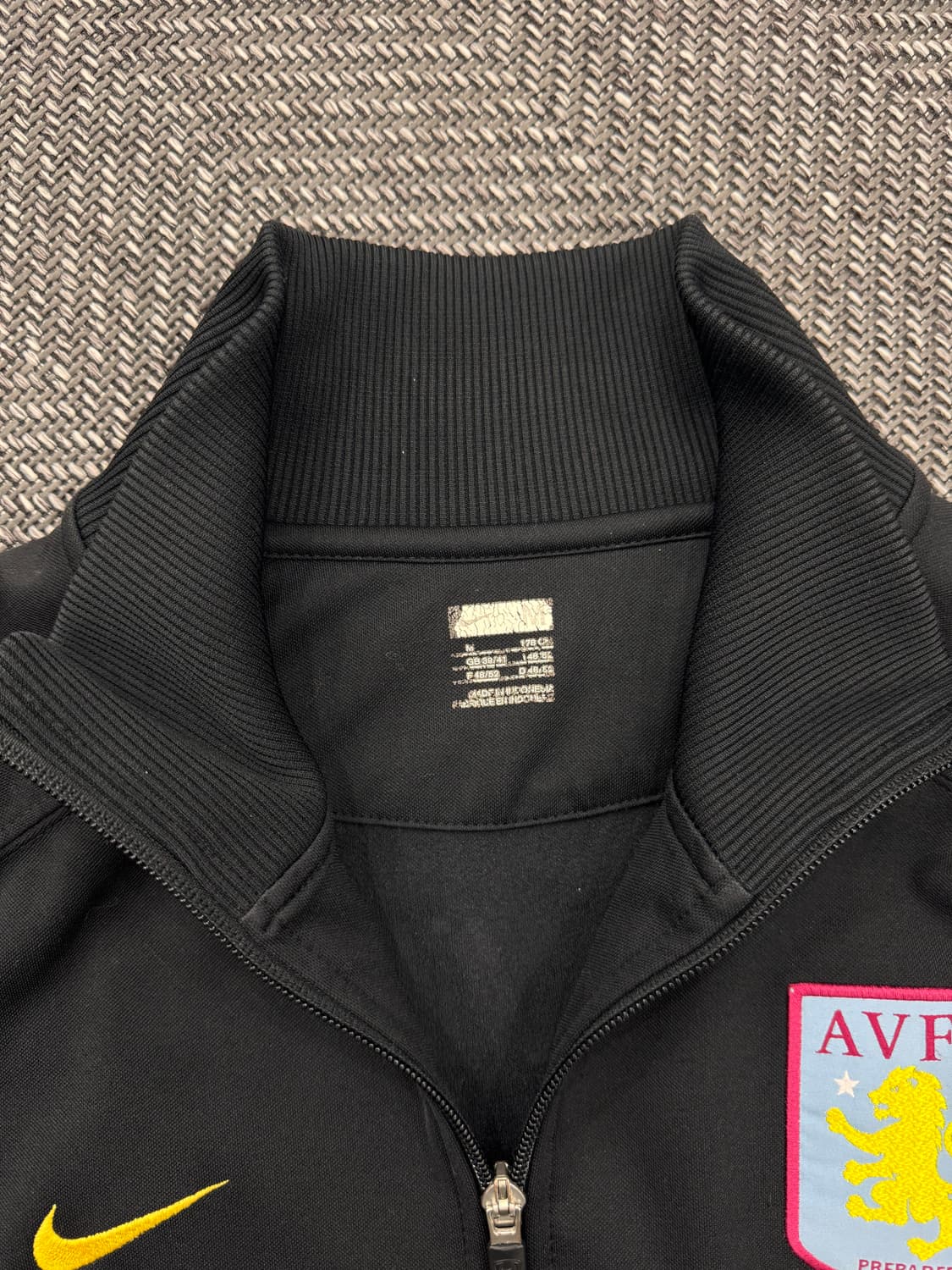 나이키 아스톤빌라  트랙재킷 상품이미지3