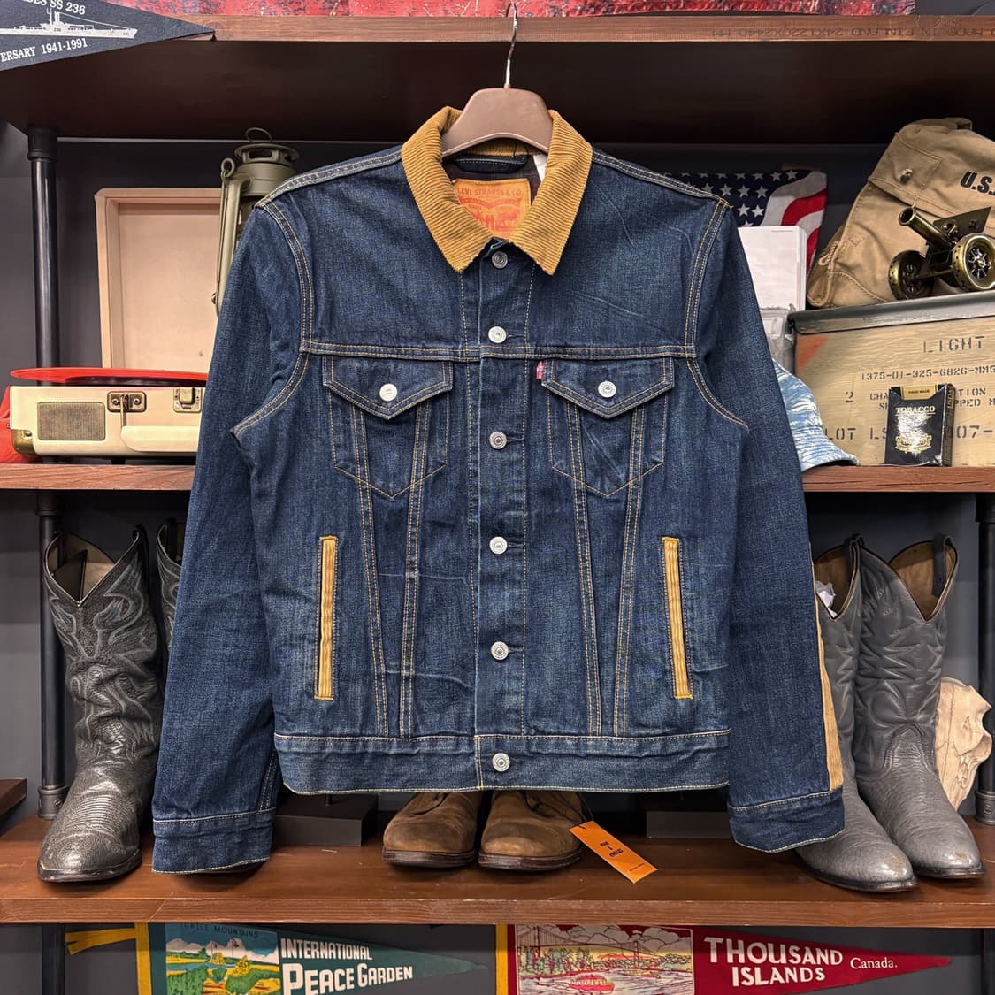 현행 리바이스 타입3 코듀로이 카라 패치 데님 트러커자켓 N614 상품이미지1