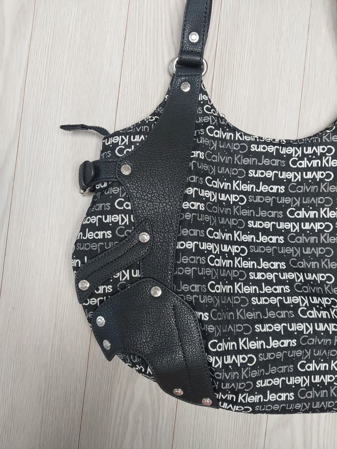 캘빈클라인 00s Y2K 호보백 숄더백 갸루 펑크 상품이미지6