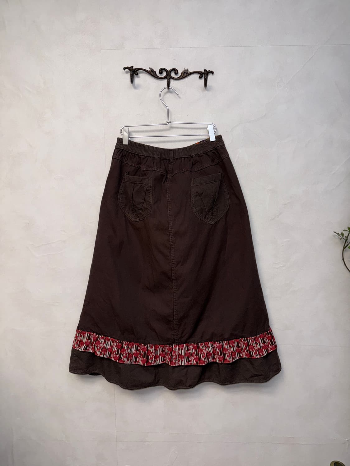 Dark brown bohemian flower patch skirt 상품이미지3