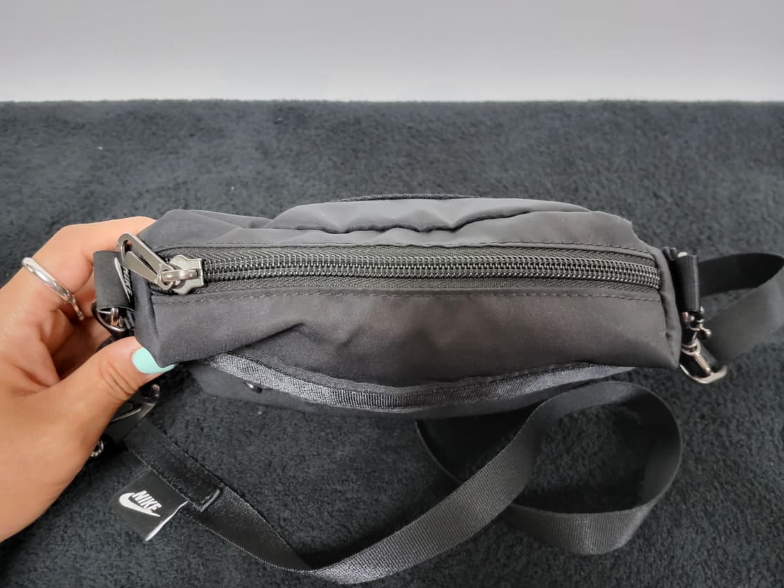 나이키 W 스포츠웨어 퓨추라 럭스 크로스바디백 상품이미지3