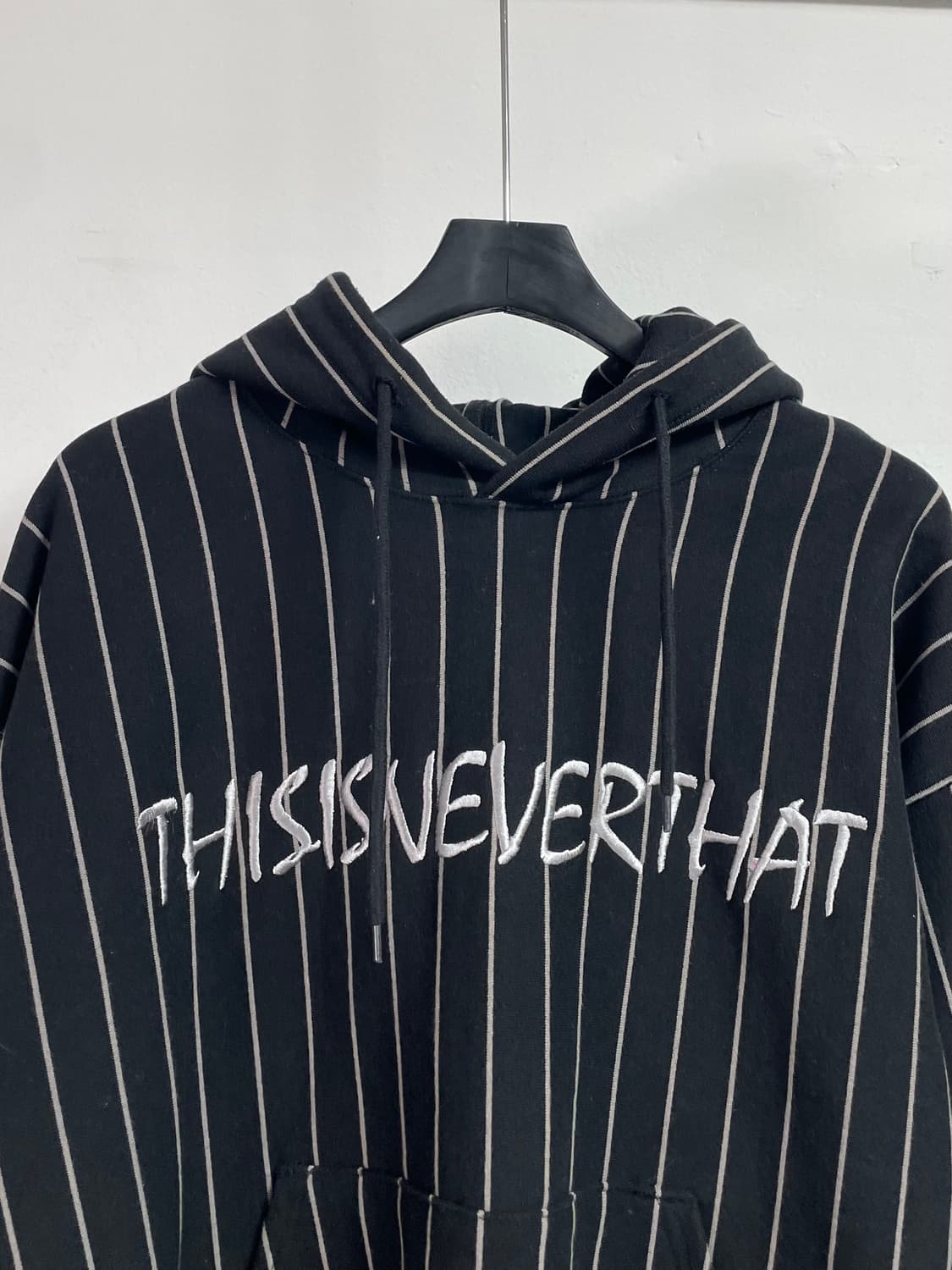 디스이즈네버댓 스트라이프 헤비 후드티 (on.328) 상품이미지2