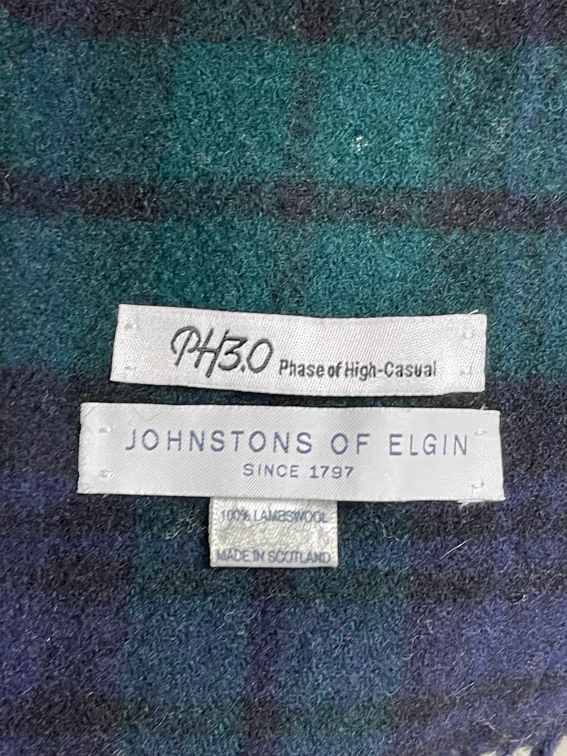 존스톤스 오브 엘긴 울100 블랙와치 슬림 머플러 상품이미지2