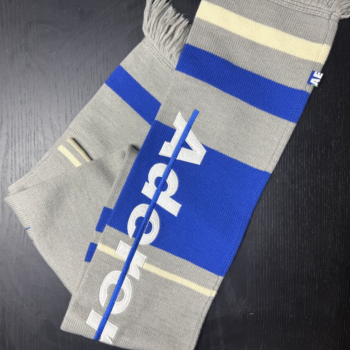 아더에러 폴드 머플러 상품이미지1