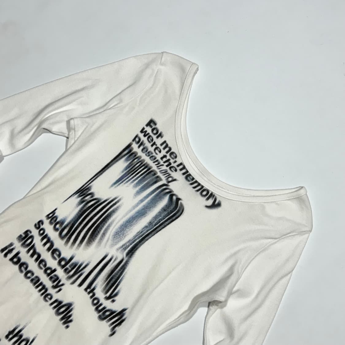 나체 플로우 슬림핏 롱슬리브 아이보리 상품이미지3