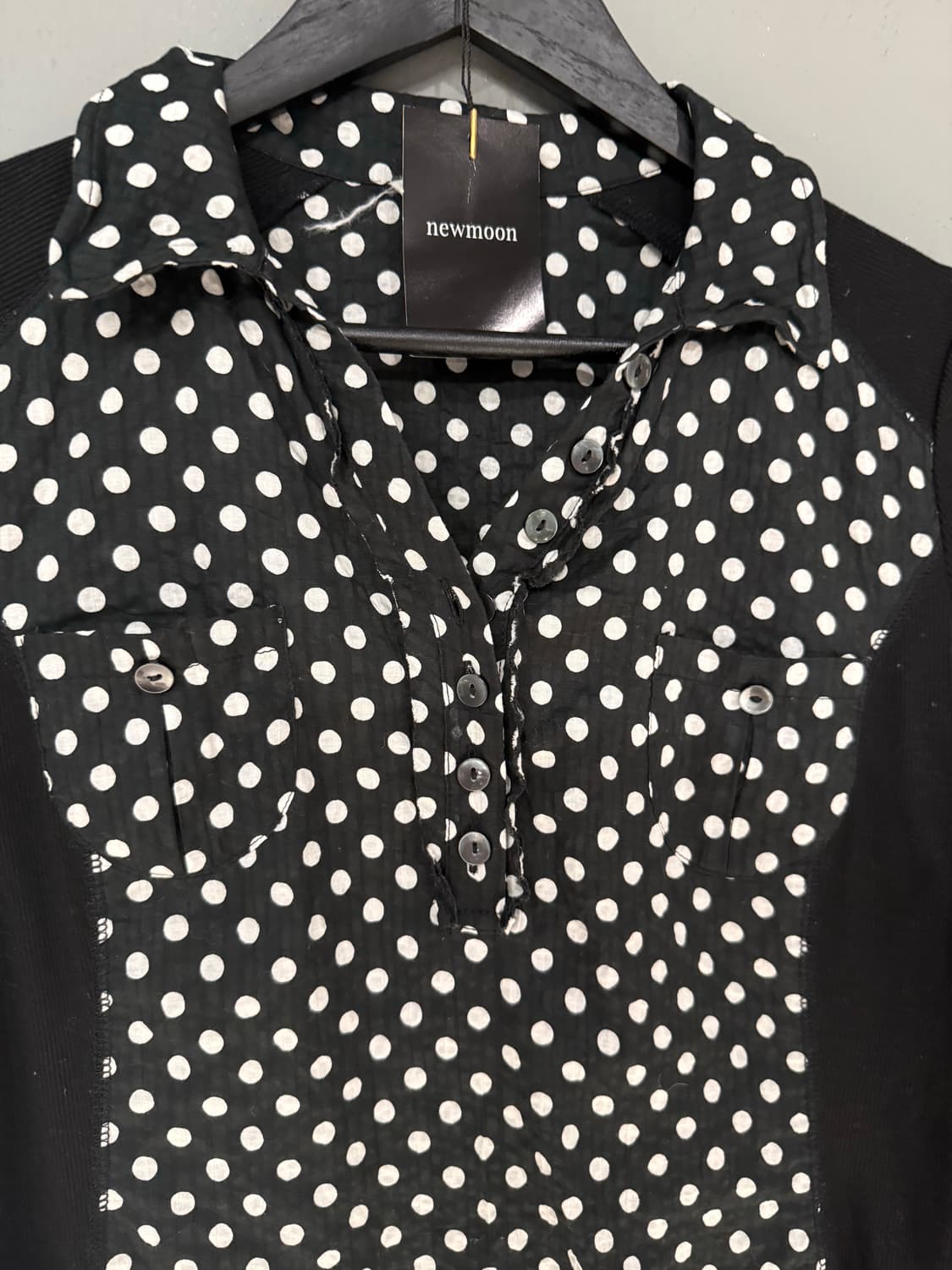 dot pattern pocket detail top 상품이미지5