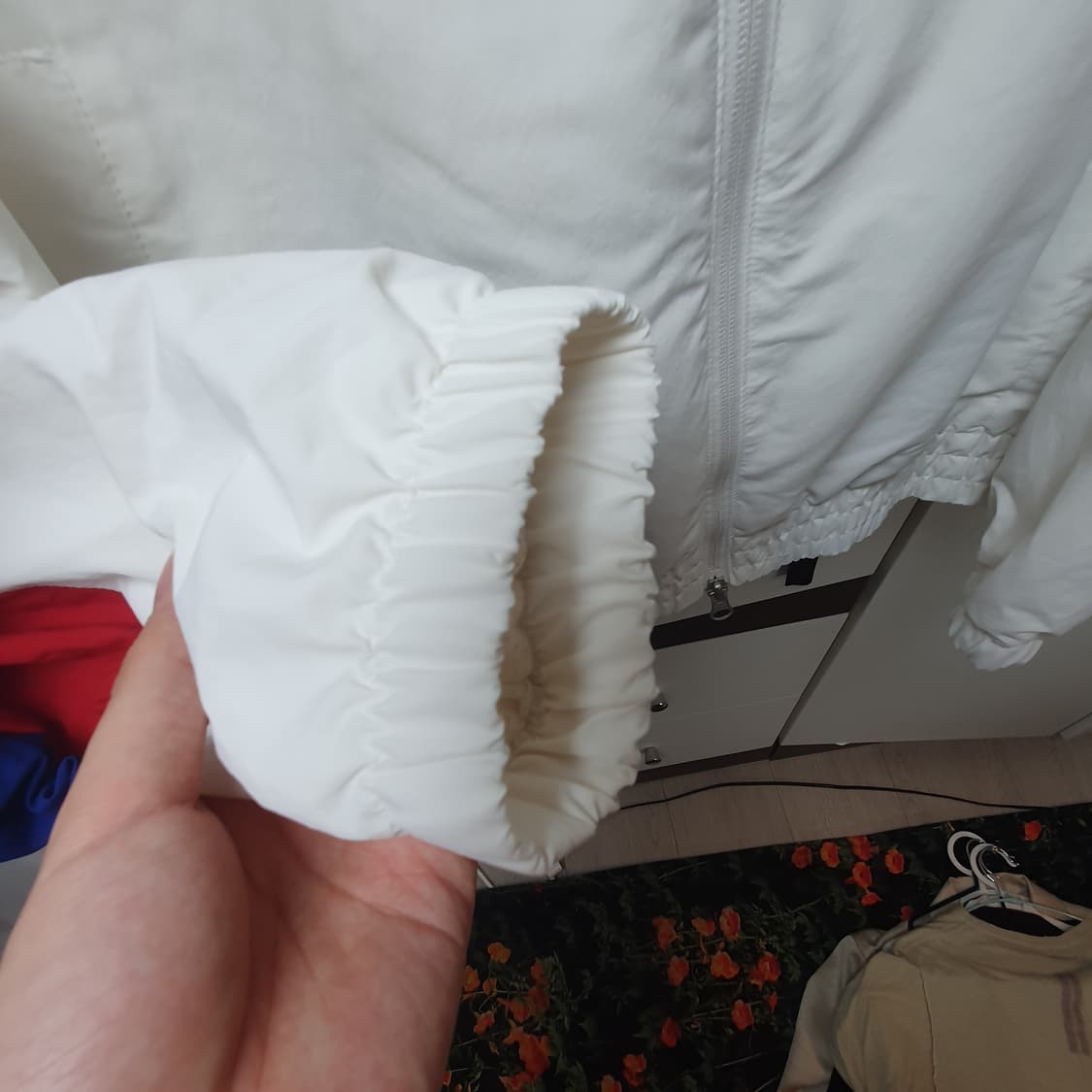 리복 신형 바람막이  상품이미지4